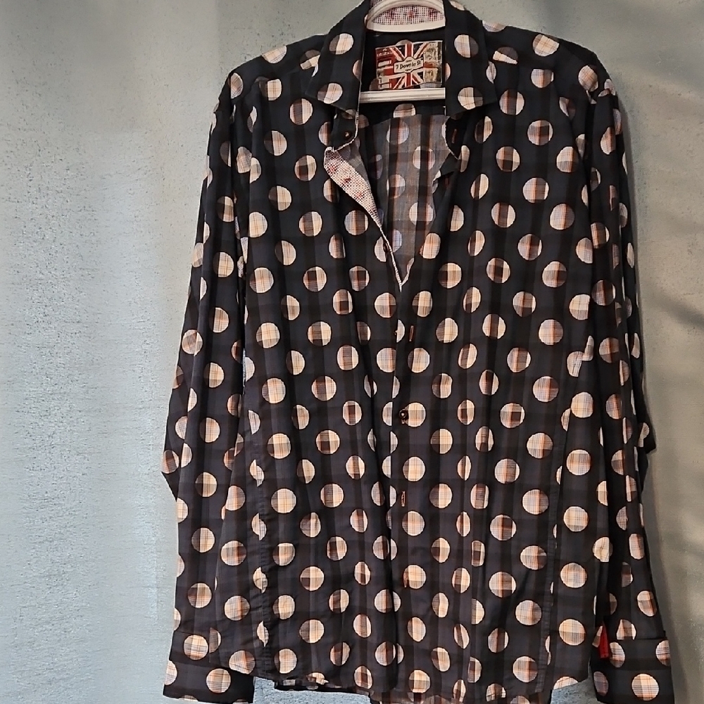 7 Downie Street Men's Black and White Button Down Shirt‎